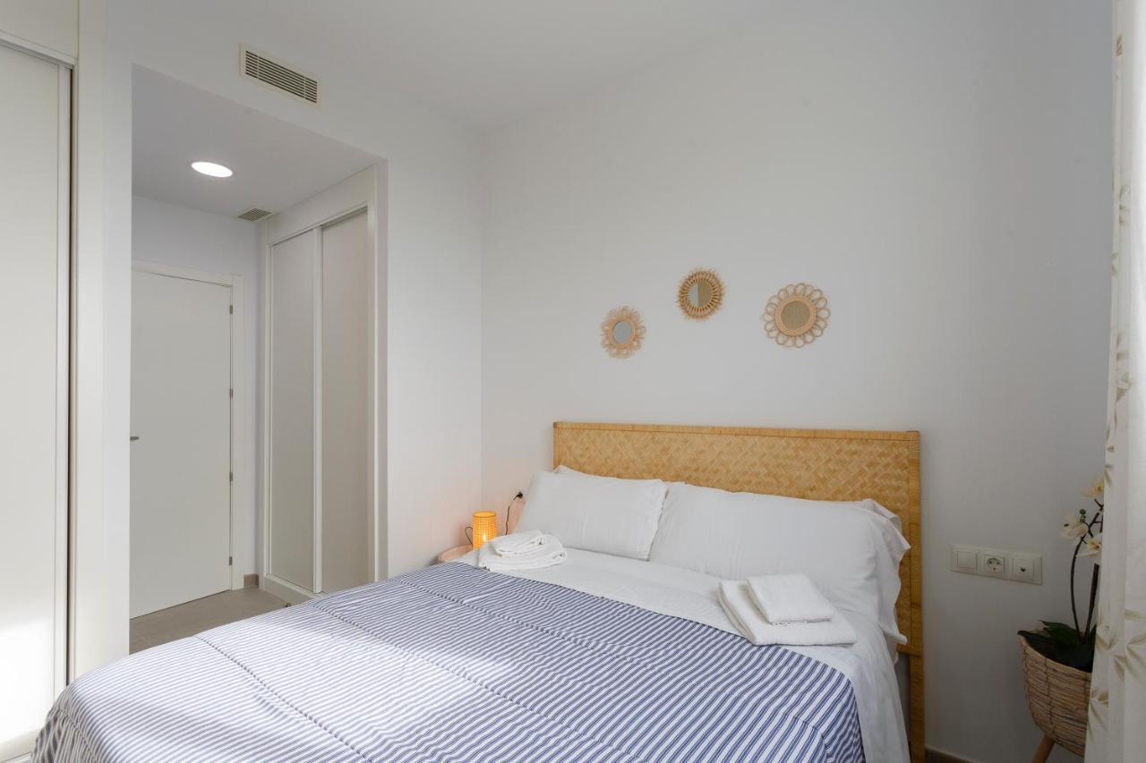 Poseidon Beach Apartment & Parking By Cadiz4Rentals Екстер'єр фото